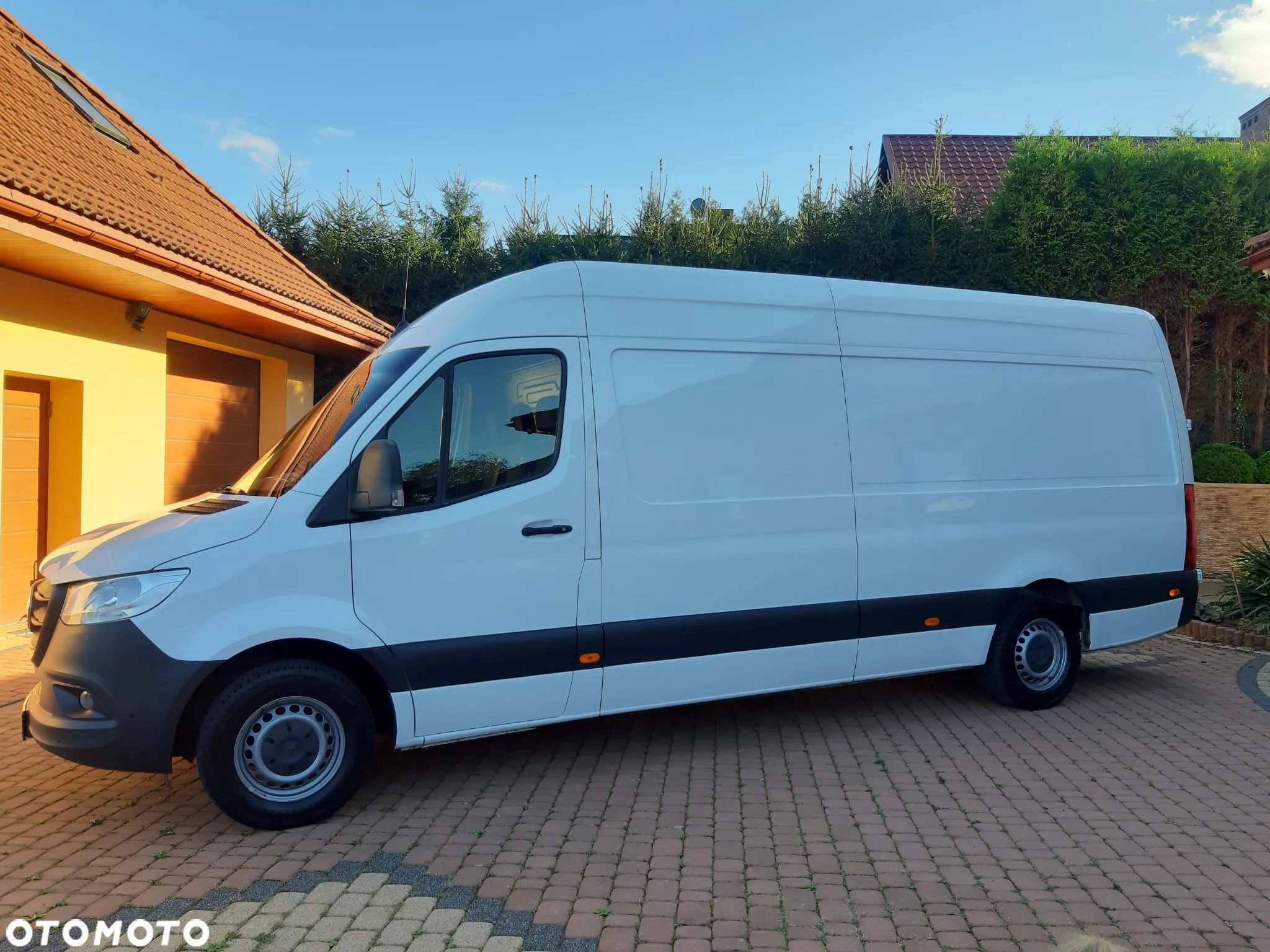 Mercedes-Benz Sprinter - 5