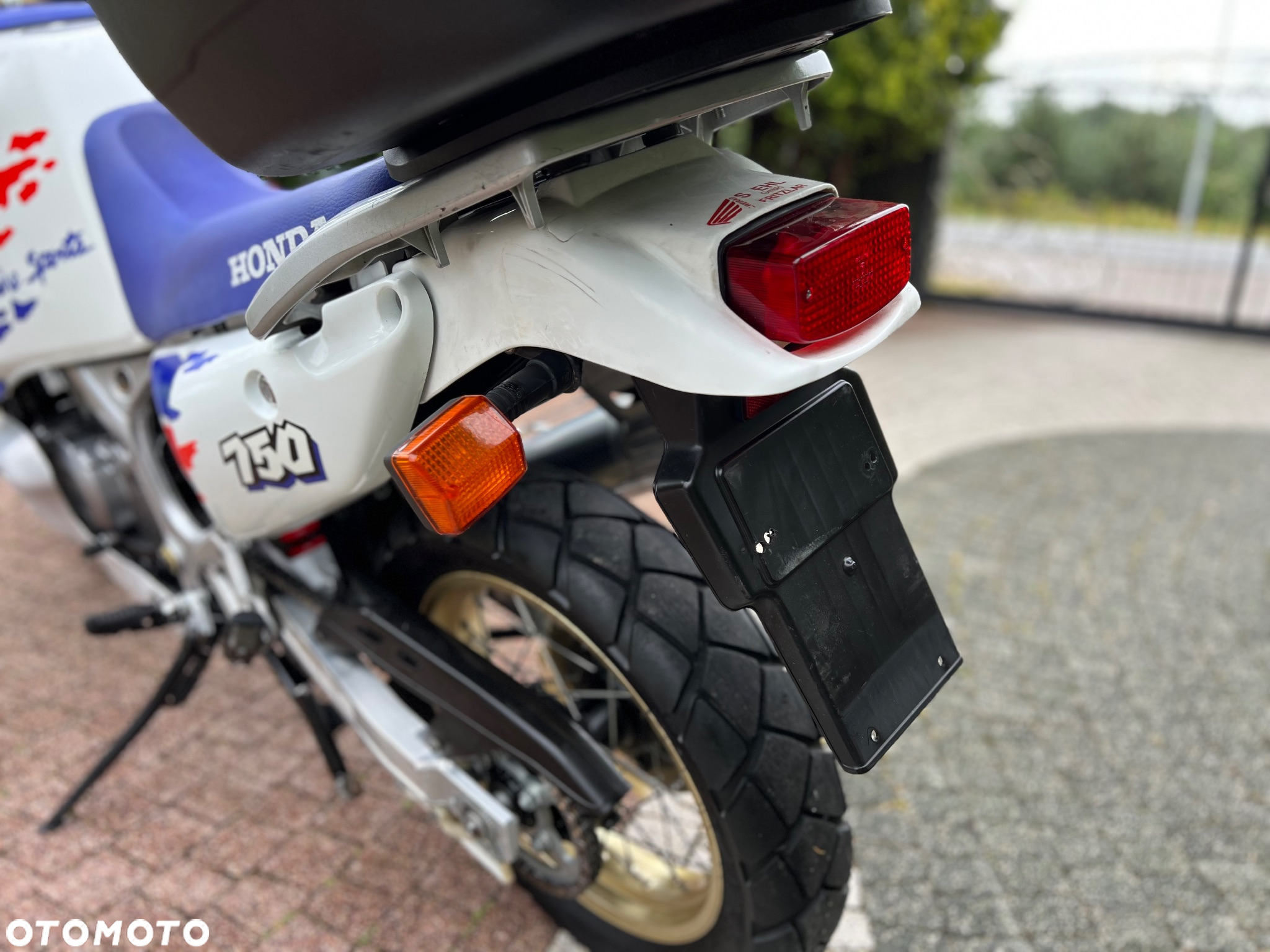 Honda XRV - 21
