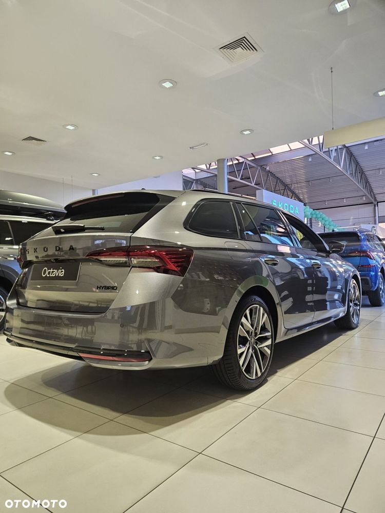 Skoda Octavia - 4