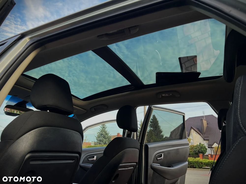 Kia Carens 1.7 CRDi S 7os - 29