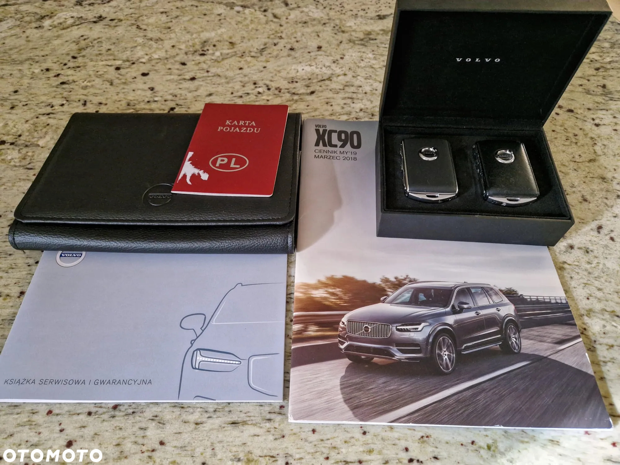Volvo XC 90 D5 SCR AWD Inscription 7os - 23