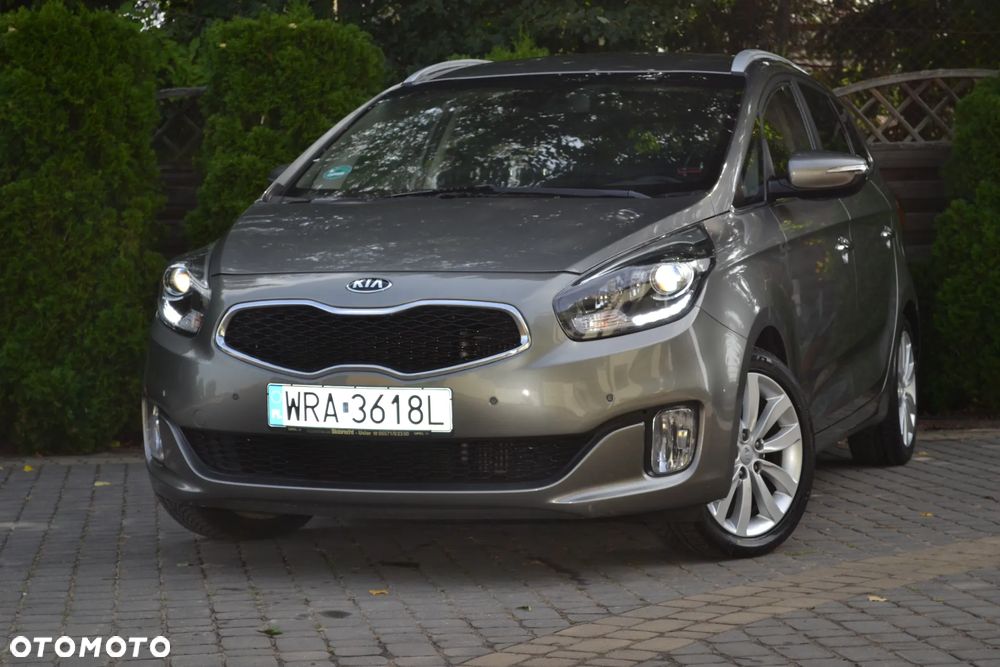 Kia Carens 1.7 CRDi Business Line 7os 7DCT - 2