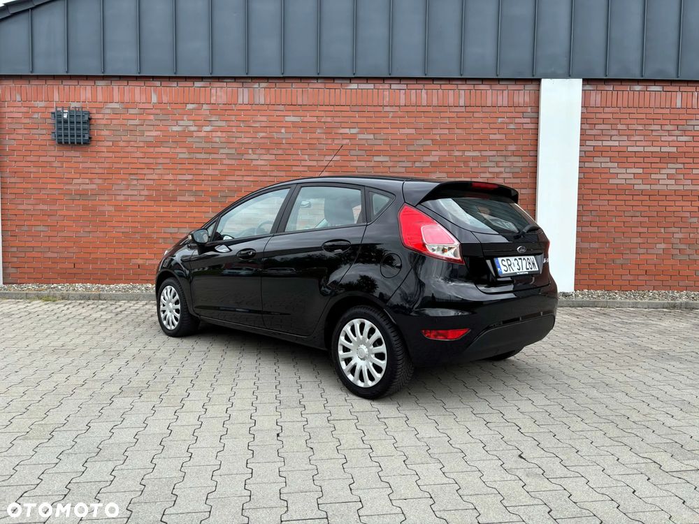 Ford Fiesta 1.25 Celebration - 12