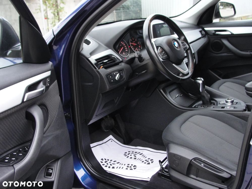 BMW X1 sDrive18d xLine - 20