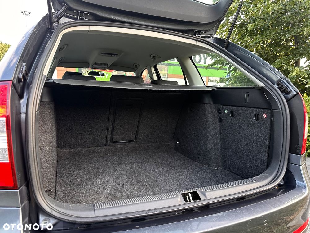 Skoda Octavia 1.8 T FSI Ambiente - 10