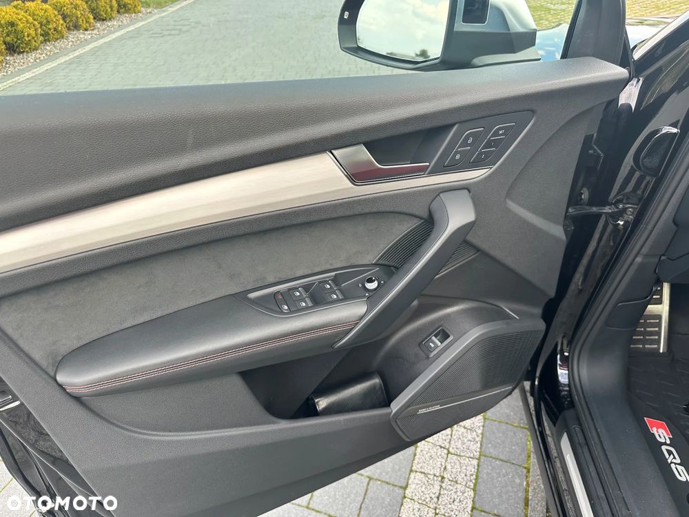Audi SQ5 - 32