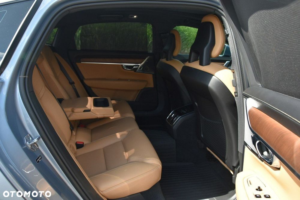 Volvo S90 - 17