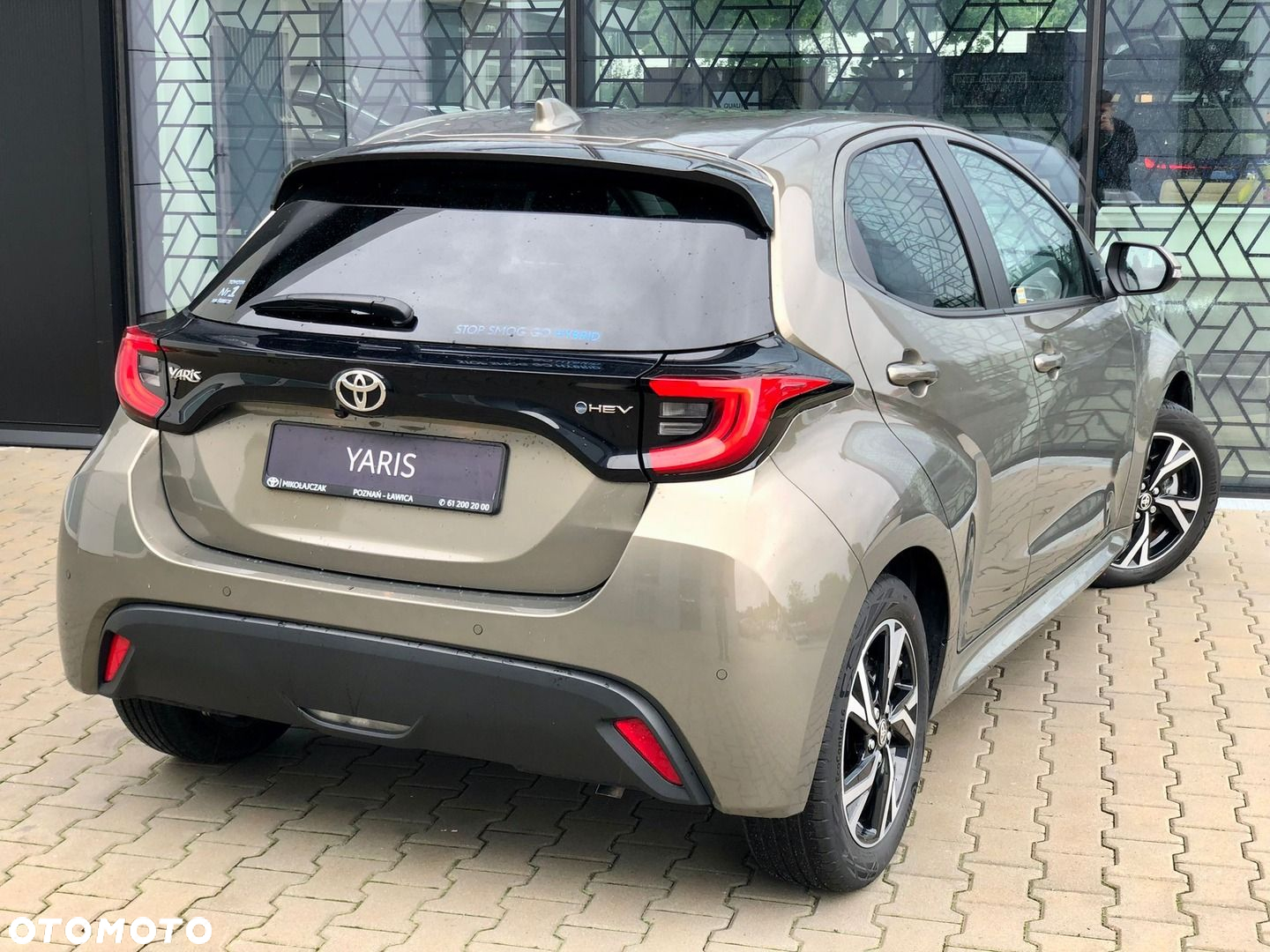 Toyota Yaris - 12