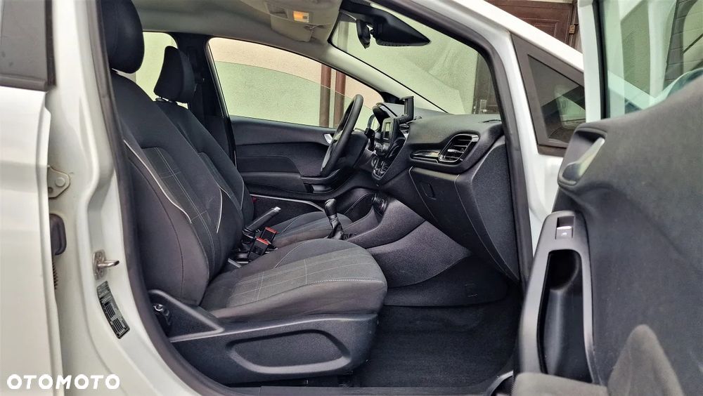 Ford Fiesta 1.1 SYNC Edition - 11