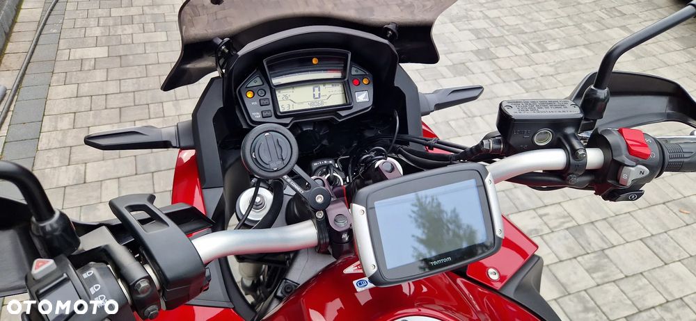 Honda VFR - 23