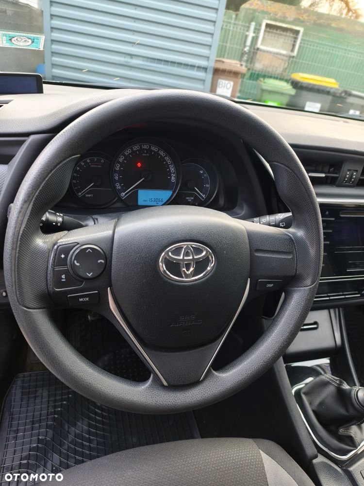 Toyota Auris 1.33 VVT-i Active - 13