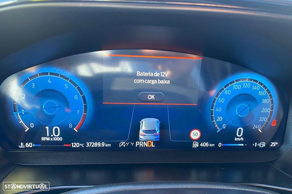 Ford Focus 1.0 EcoBoost MHEV ST-Line X - 11