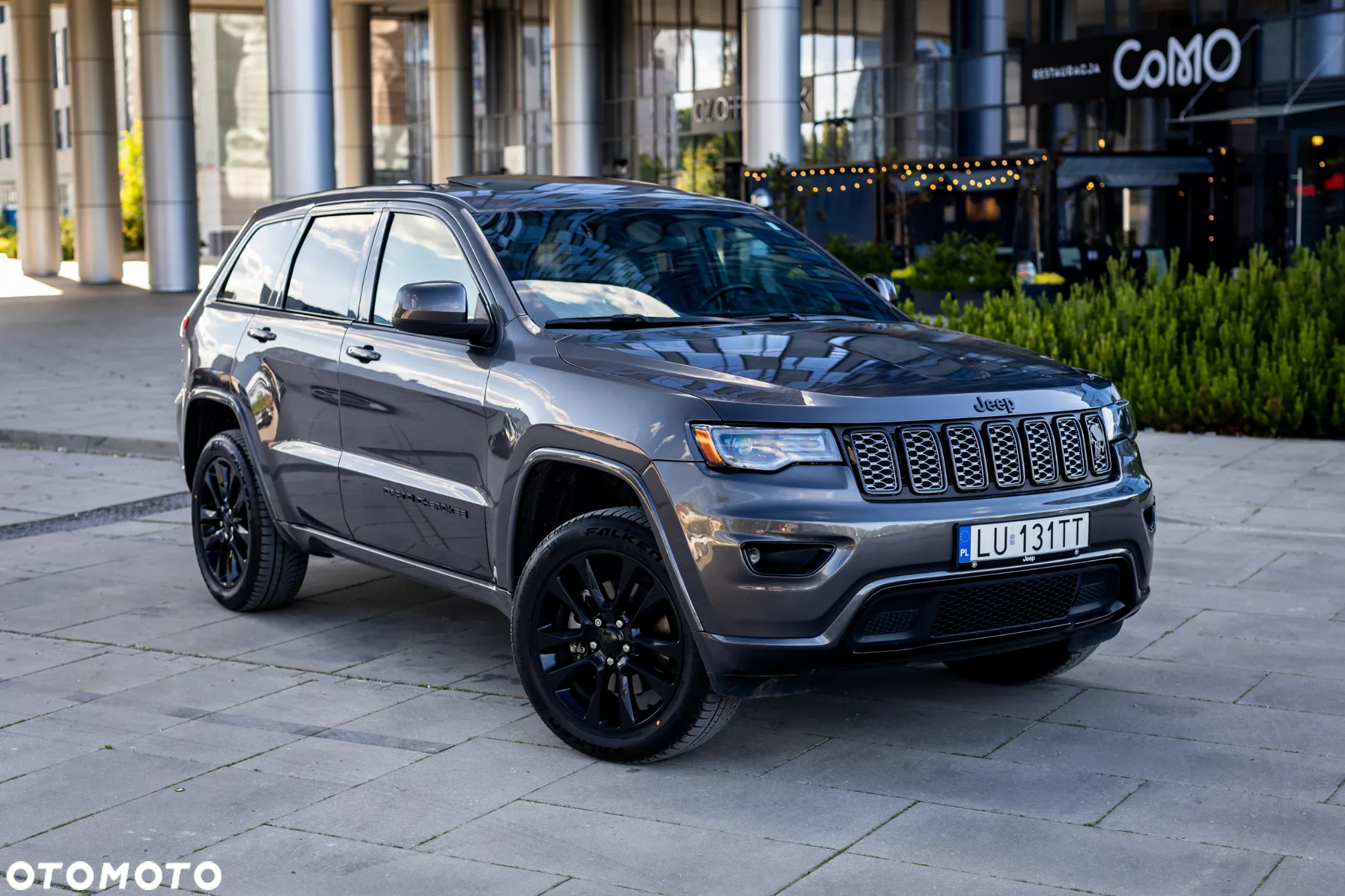 Jeep Grand Cherokee - 21