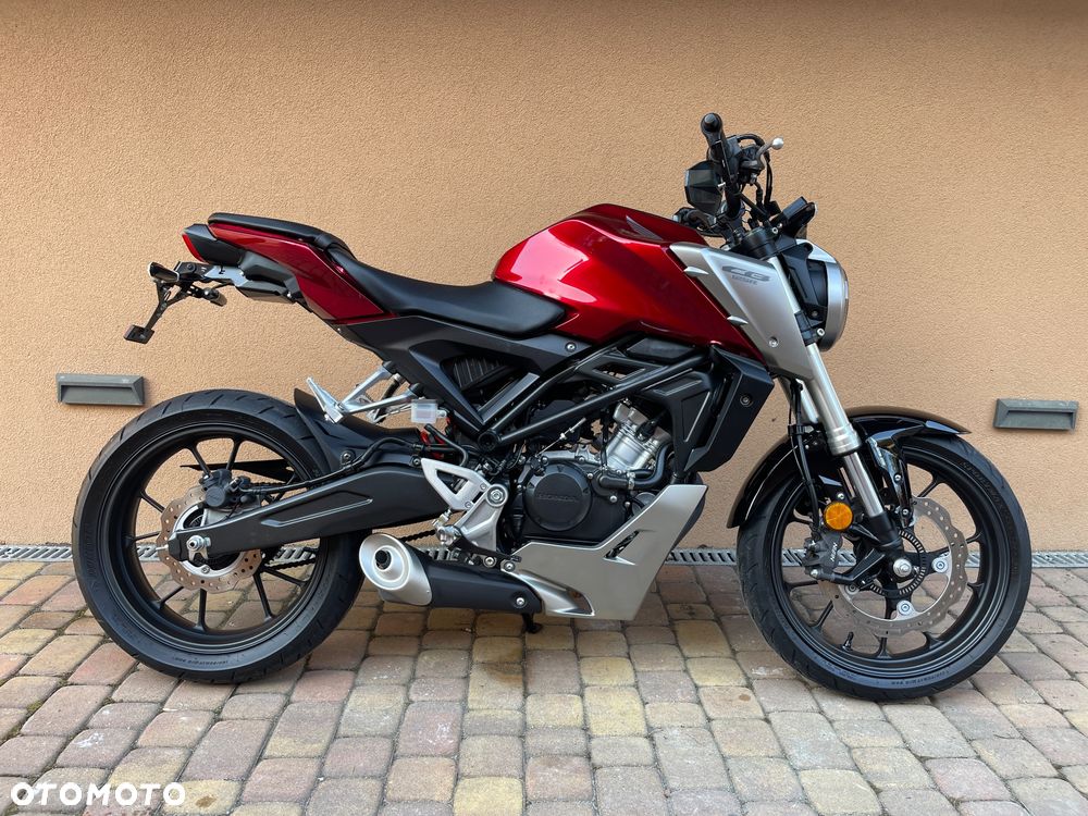 Honda CB - 1