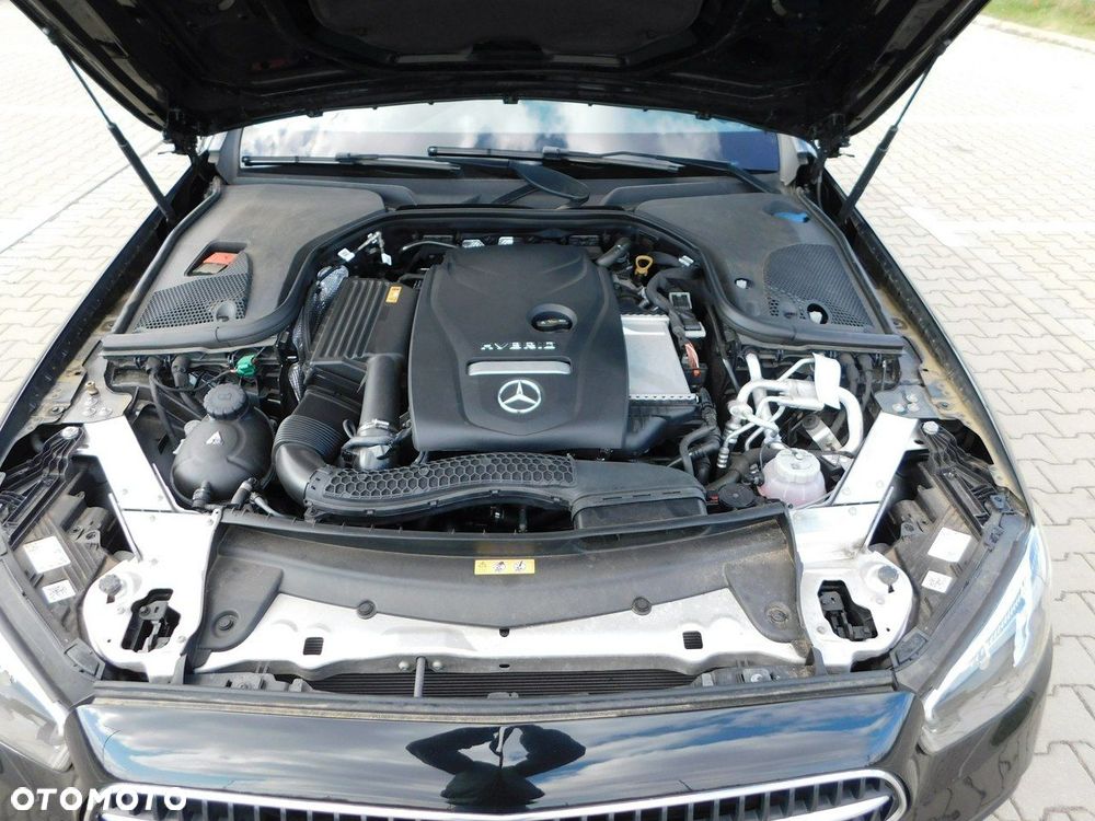 Mercedes-Benz Klasa E - 16