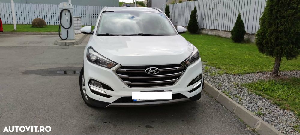 Hyundai Tucson 2.0 CRDI 4WD 6AT Style - 29