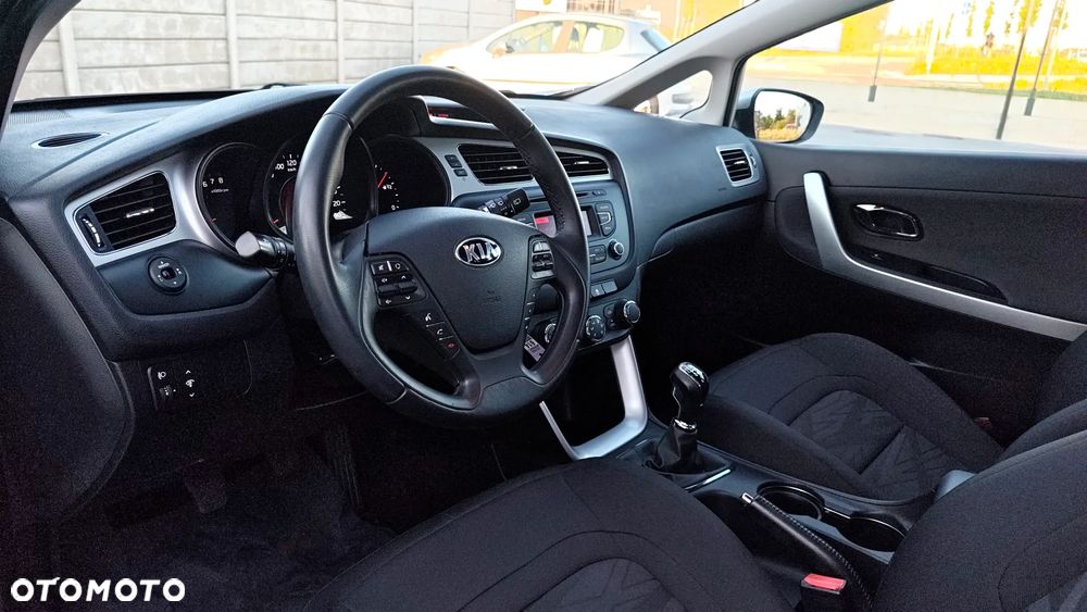 Kia Ceed 1.4 S - 31