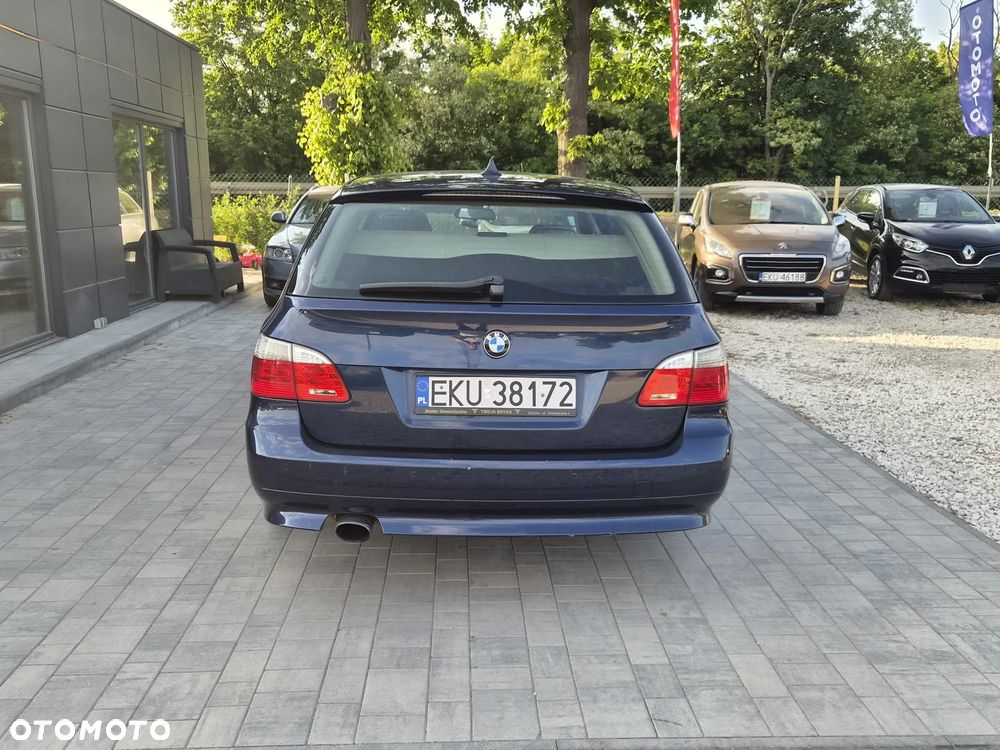 BMW Seria 5 520i - 8