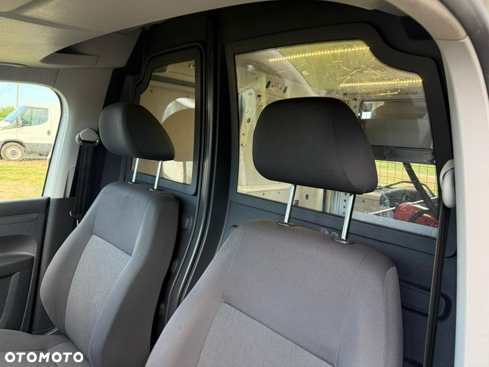Volkswagen Caddy - 22