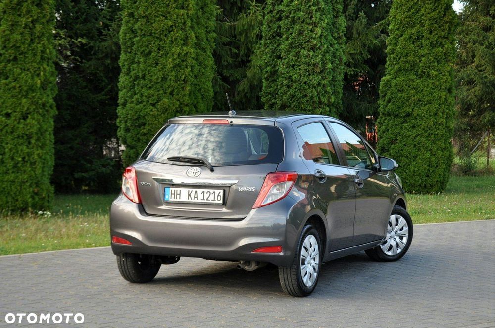 Toyota Yaris - 7