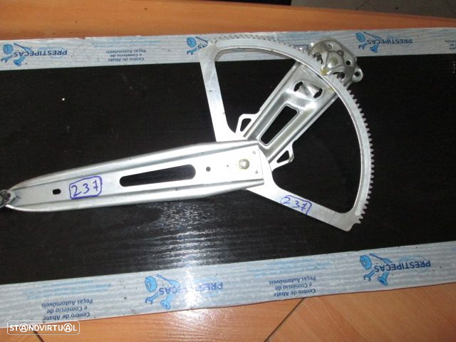 Elevador Manual 90579504 OPEL ZAFIRA 2002 TD - 2