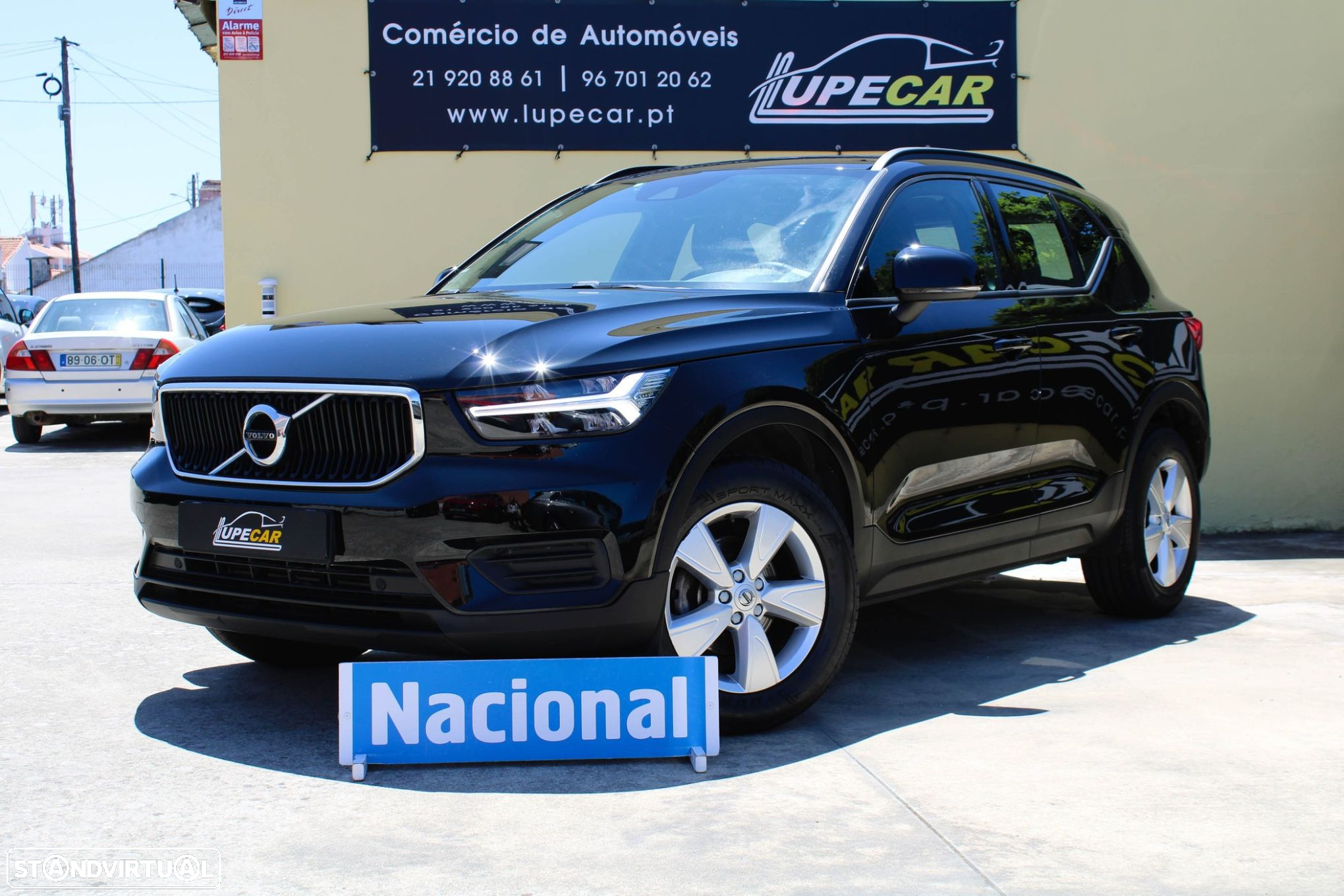 Volvo XC 40 1.5 T2 Momentum Core - 2