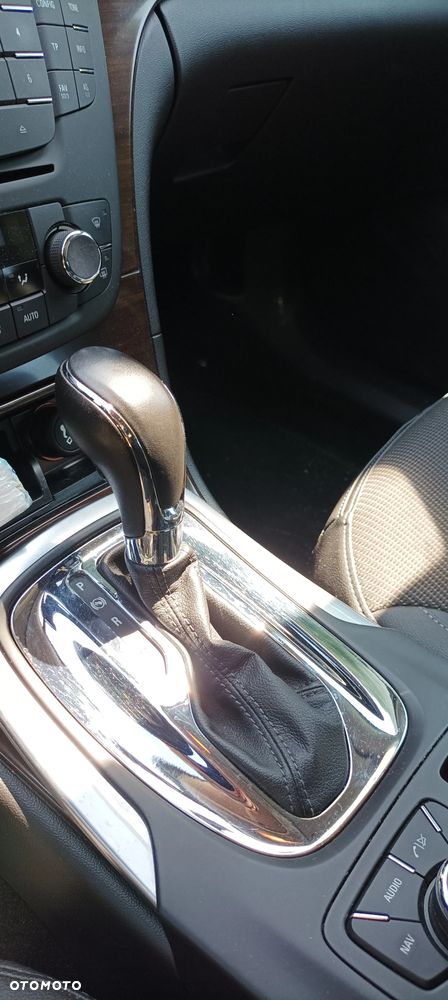 Opel Insignia 2.8 V6 Turbo 4x4 Automatik Cosmo - 32