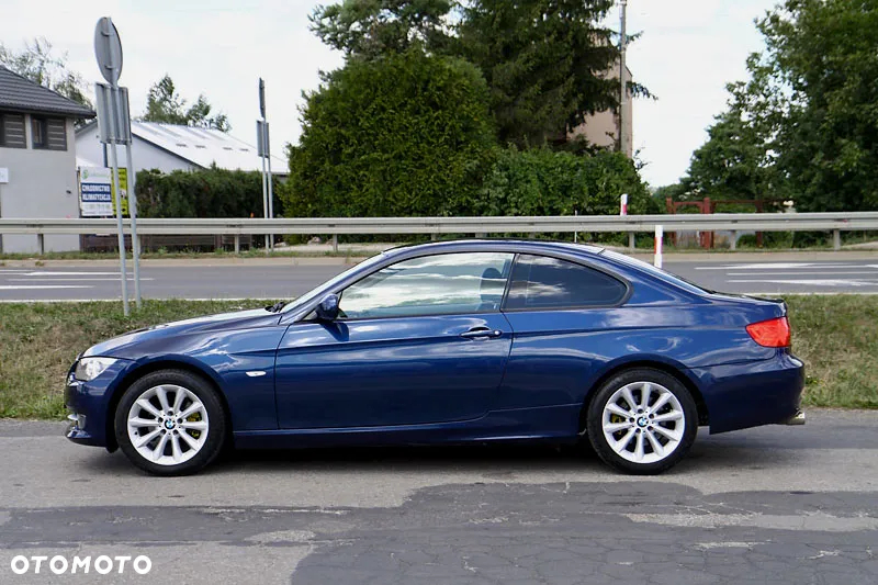 BMW Seria 3 320d Coupe - 6