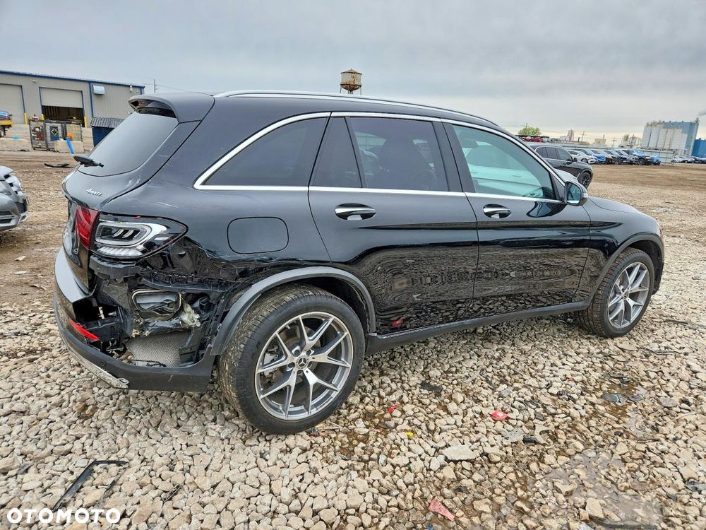 Mercedes-Benz GLC 300 4-Matic - 3