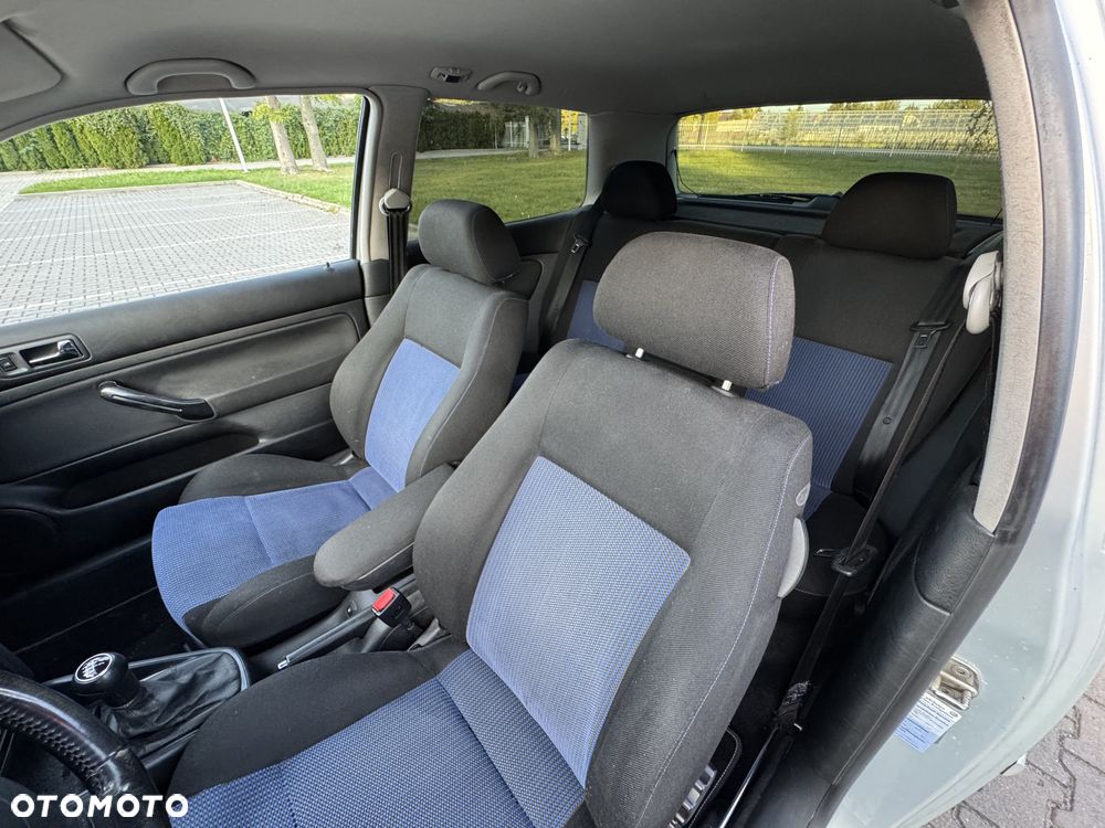 Volkswagen Golf 1.6 Trendline - 11