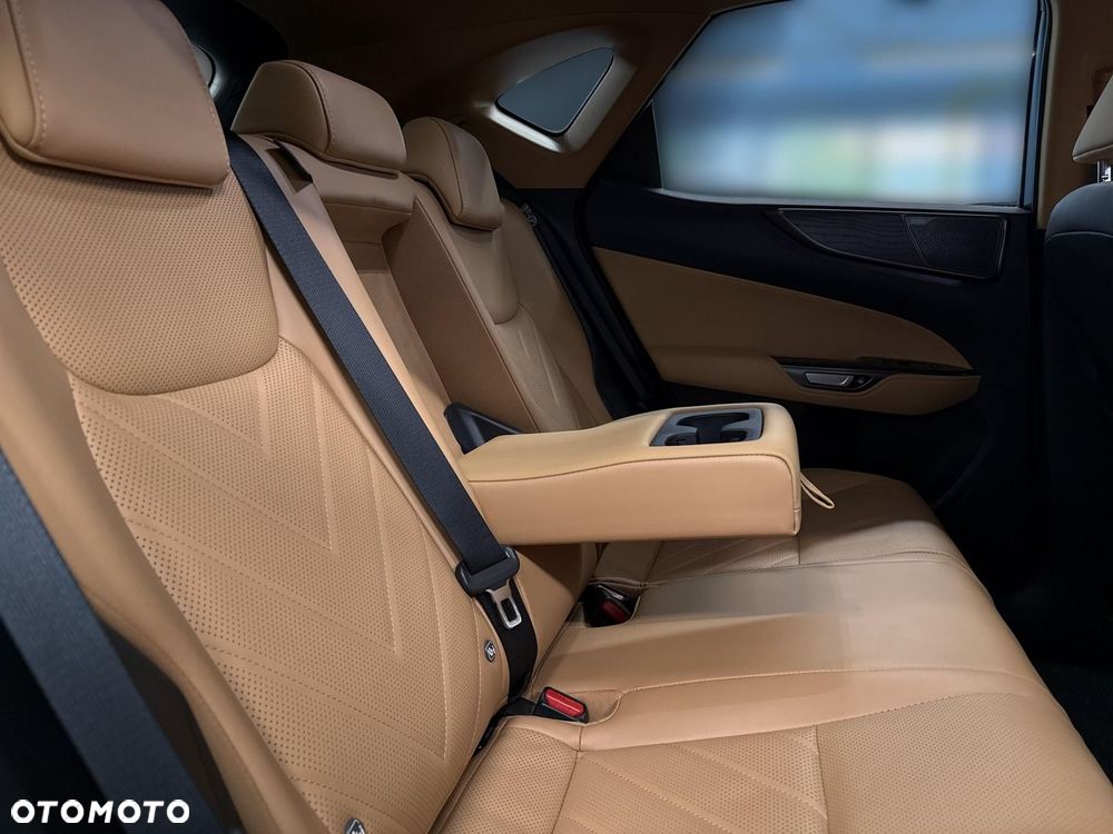 Lexus NX 350h Omotenashi AWD - 15