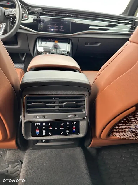 Audi Q7 - 12