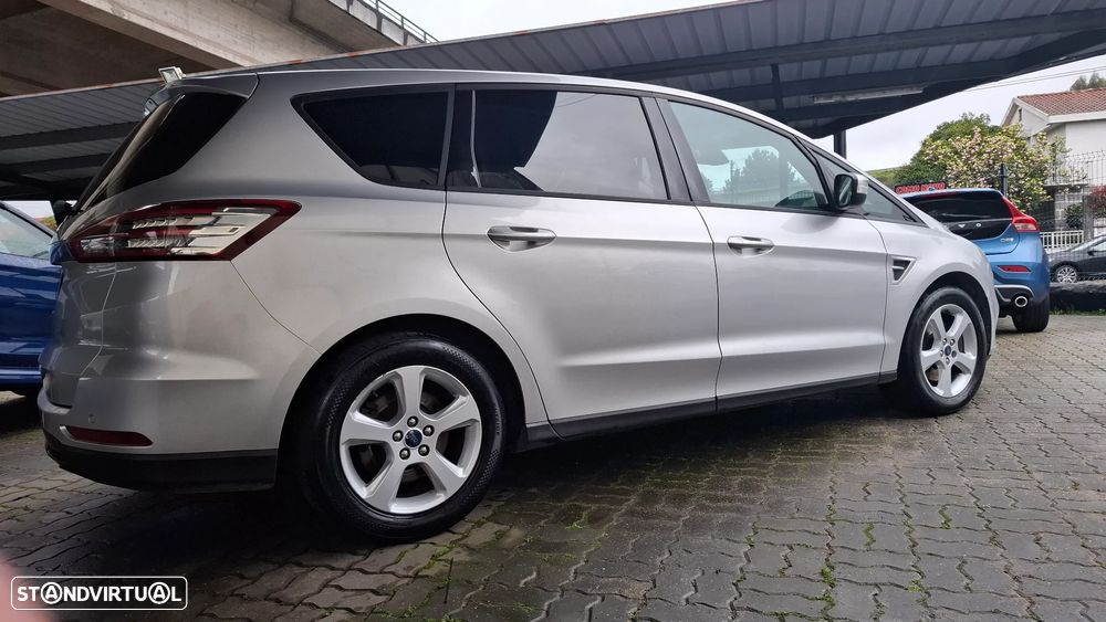Ford S-Max 2.0 TDCi Trend - 11