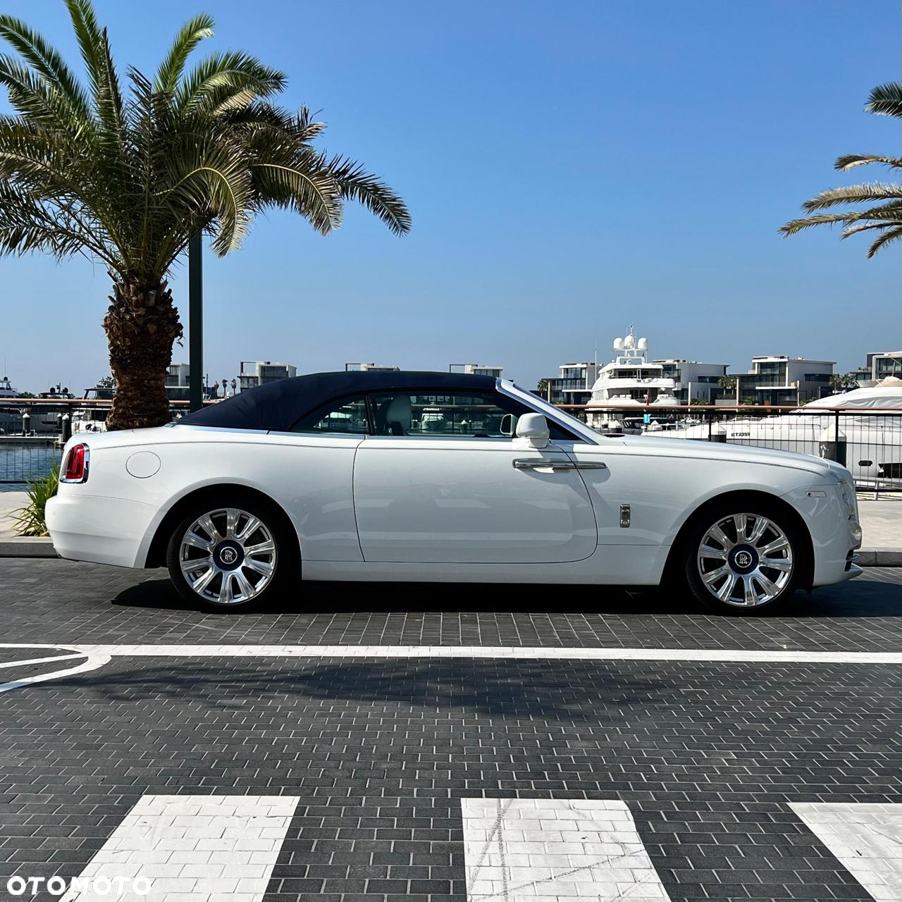 Rolls-Royce Dawn Standard - 26