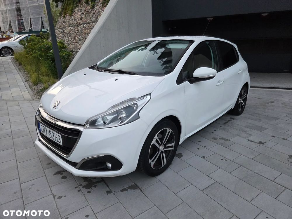 Peugeot 208 - 7