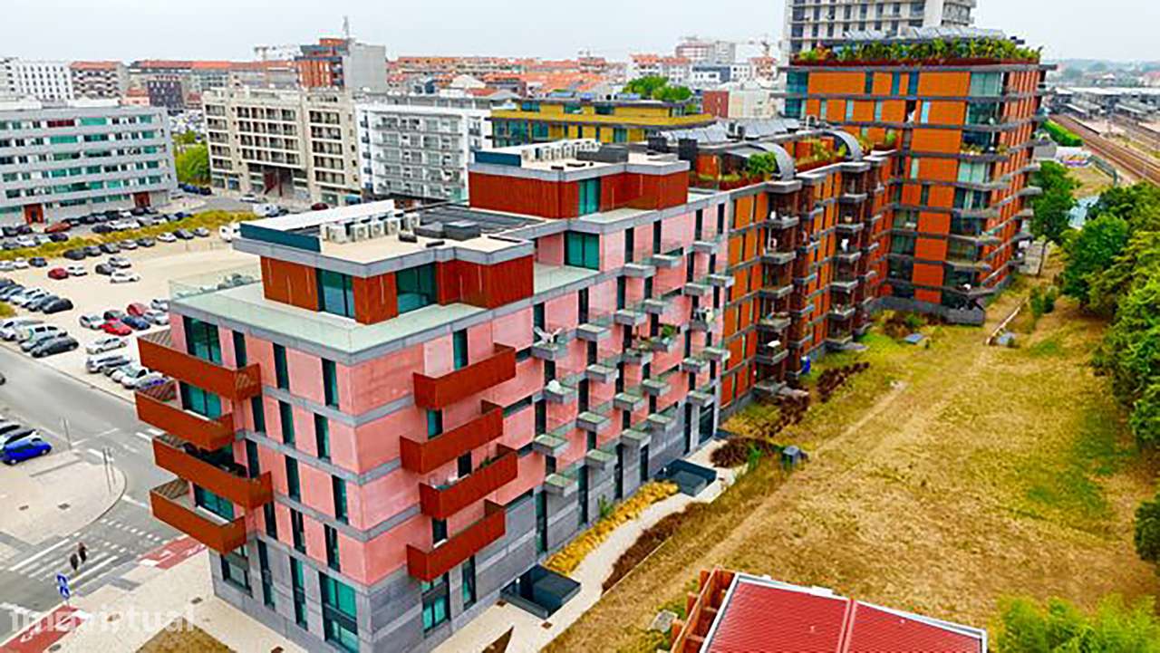 Apartamento T2 de Luxo na Zona Premium de Aveiro - Grande imagem: 2/10
