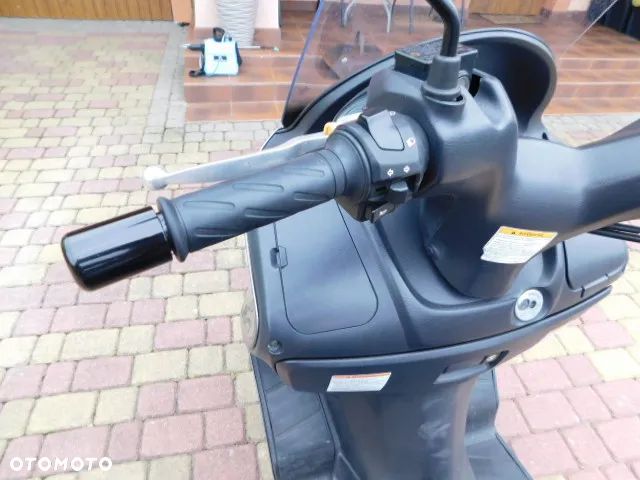 Suzuki Burgman - 9