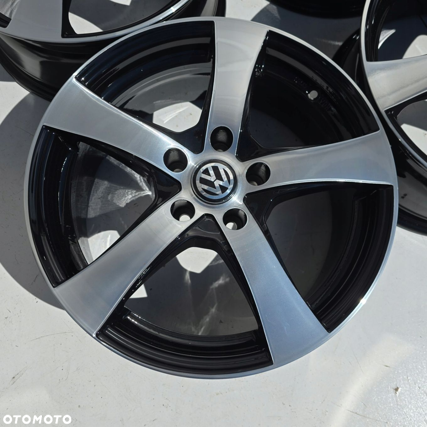 VW PASSAT B7 B8 CC TIGUAN II I T-ROC SHARAN GOLF VI VII CADDY 5x112 17 4X - 3