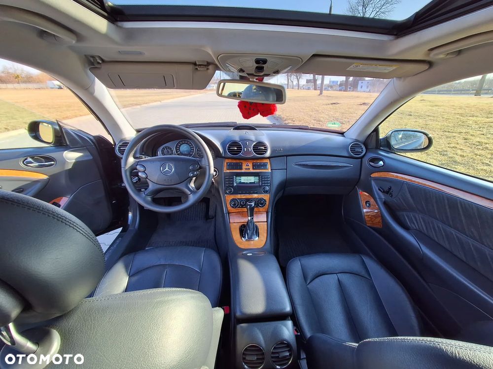 Mercedes-Benz CLK - 11
