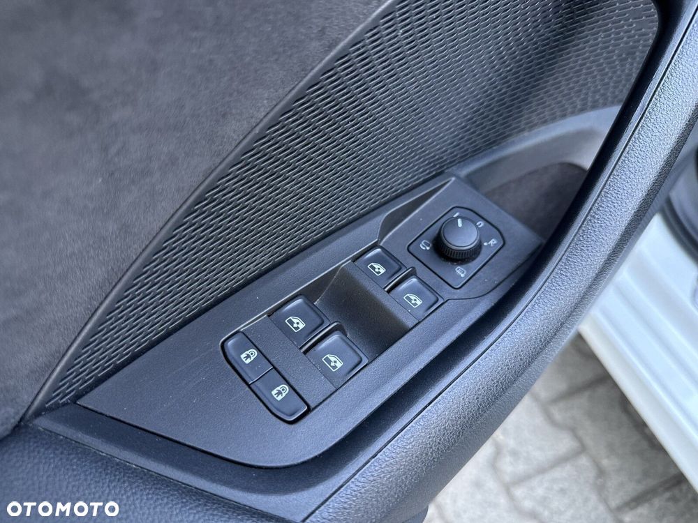 Skoda Octavia 2.0 TDI RS DSG - 27