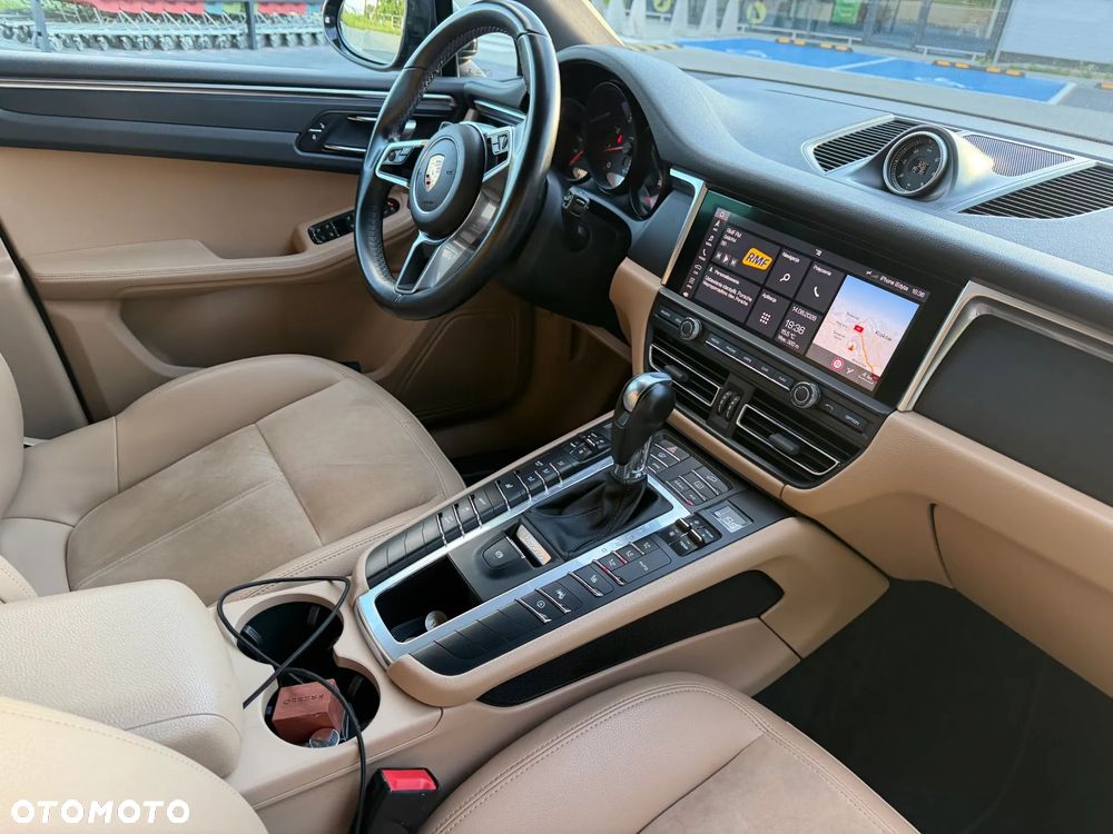 Porsche Macan - 12
