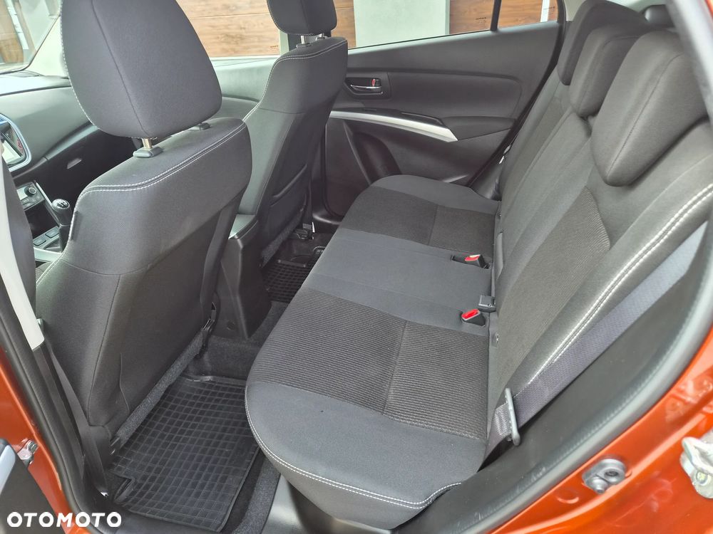 Suzuki SX4 S-Cross - 17