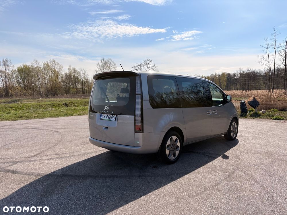 Hyundai Staria - 6