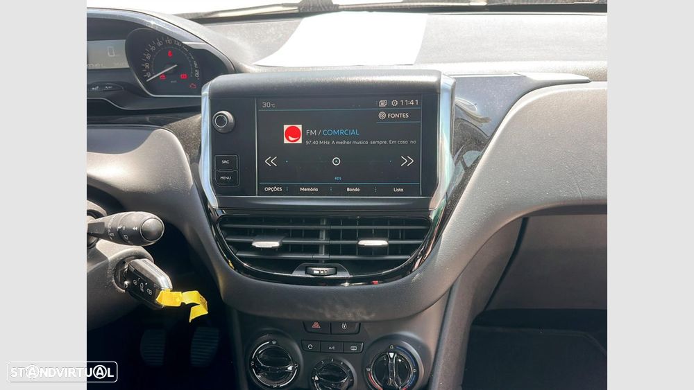 Peugeot 208 1.2 PureTech Allure - 20