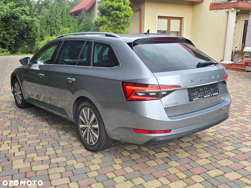 Skoda Superb 2.0 TDI Style DSG - 4