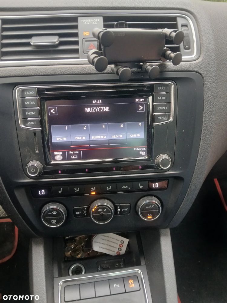 Volkswagen Jetta 1.2 TSI Comfortline - 10