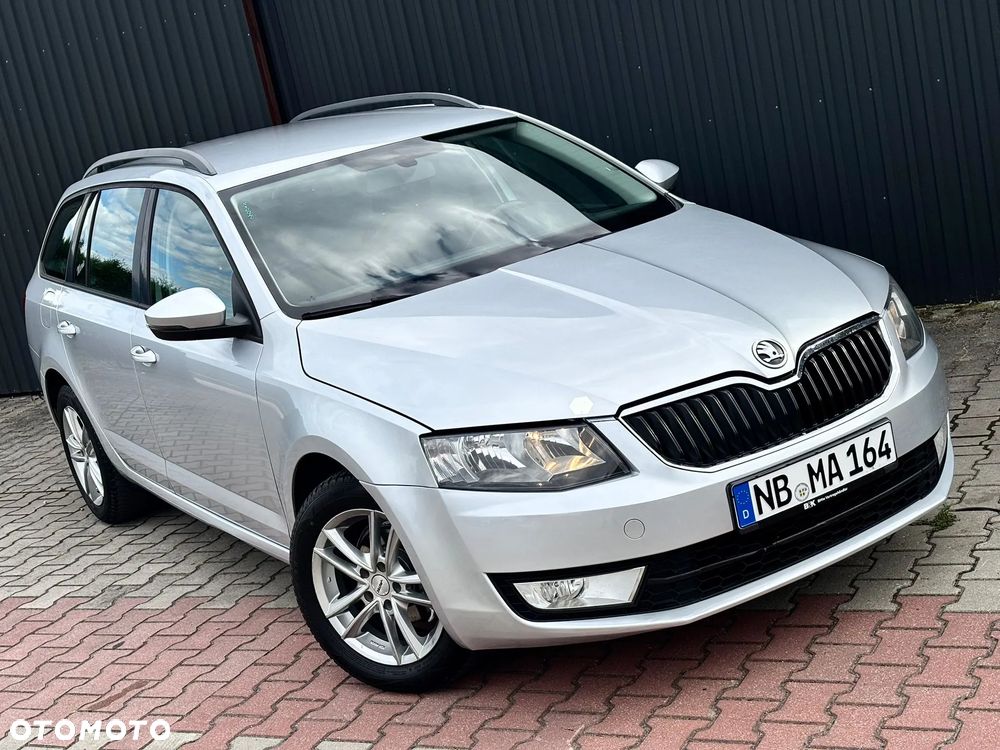 Skoda Octavia 1.6 TDI Ambiente - 2