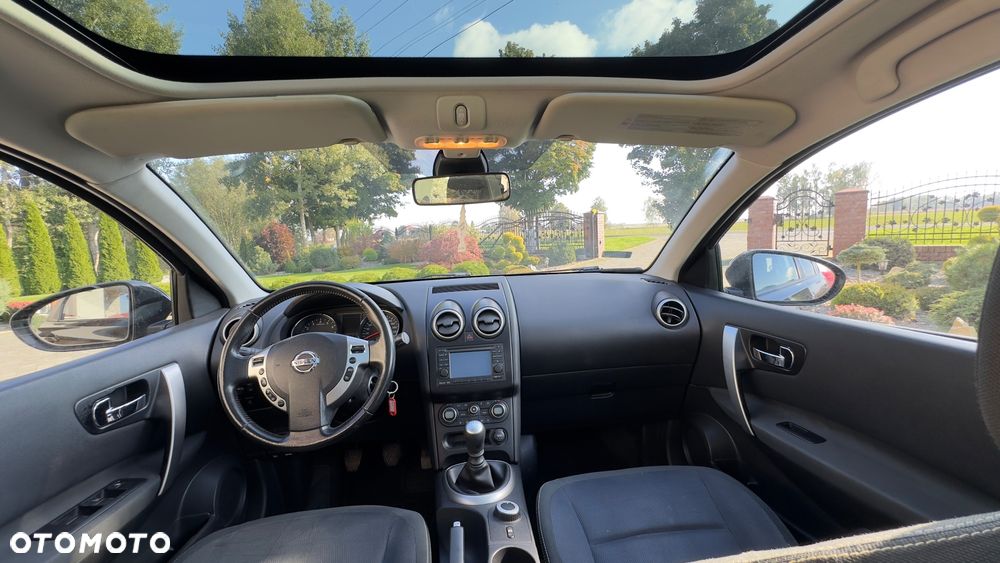 Nissan Qashqai+2 - 10
