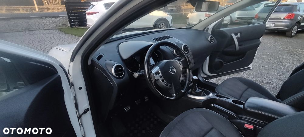 Nissan Qashqai 2.0 4 x 4 tekna - 9