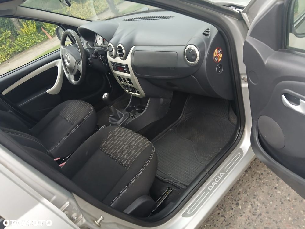 Dacia Logan - 11